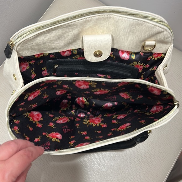 Betsey Johnson Handbag - Picture 4 of 16